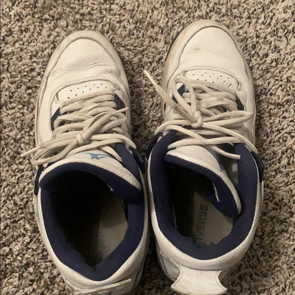 Shoes - Picture 4 of 4